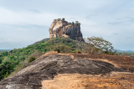 Foto de Vista panorámica de sigiriya rock, sri lanka - Imagen libre de derechos