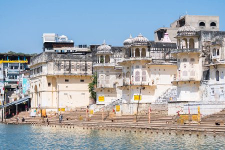 Téléchargez les photos : Pushkar, Inde. 12 octobre 2023 : vue panoramique sur le lac pushkar, Inde - en image libre de droit