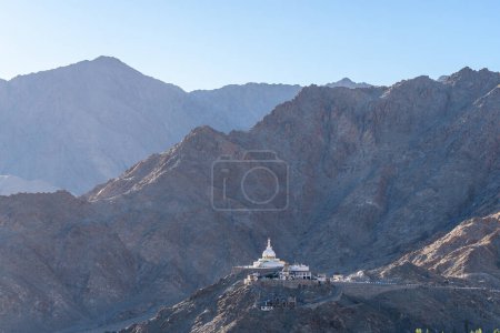 Téléchargez les photos : Vue sur la ville de leh ladakh, Inde - en image libre de droit