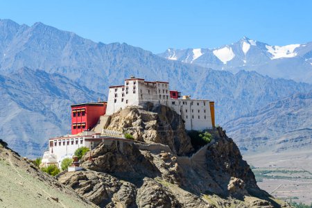 Téléchargez les photos : Vues du monastère de thikse gompa à leh, en Inde - en image libre de droit