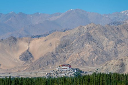 vistas de thikse monasgtery en el distrito de leh ladakh, India