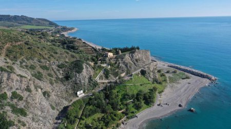 Belle vue aérienne sur le sud de l'Italie à Bova Marina près de Reggio de Calabre