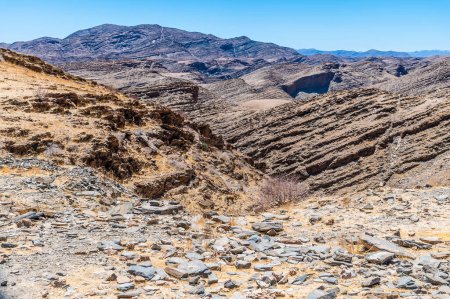 Téléchargez les photos : Vue du col de Kuiseb dans le parc national Namib-Naukluft, Namibie en saison sèche - en image libre de droit
