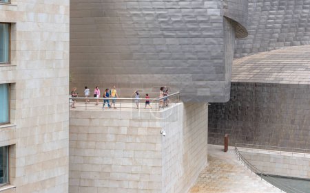 Téléchargez les photos : BILBAO, SPAIN, JULY 29, 2018: Guggenheim Modern Art Museum, Bilbao, Basque Country - en image libre de droit