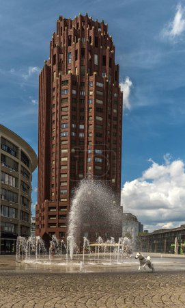 Photo for FRANKFURT AM MAIN, GERMANY-MAY 03, 2021: The 88 meter high Lindner Hotel and Residence Main Plaza, Frankfurt, Germany - Royalty Free Image