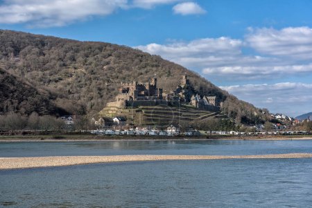 Téléchargez les photos : Château de Reichenstein, patrimoine mondial de l'UNESCO Haute vallée du Rhin moyen, Allemagne - en image libre de droit