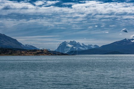 Téléchargez les photos : Ultima Esperanza Fjord au nord de Puerto Natales, Chili - en image libre de droit