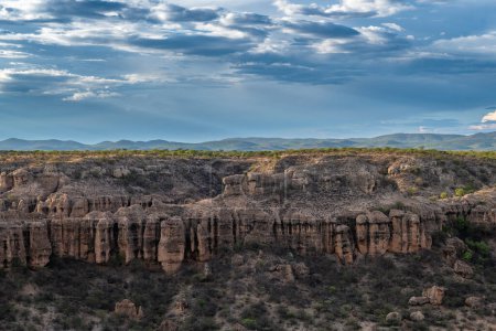 Téléchargez les photos : Vue sur la vallée d'Ugab et ses terrasses, Damaraland, Namibie - en image libre de droit