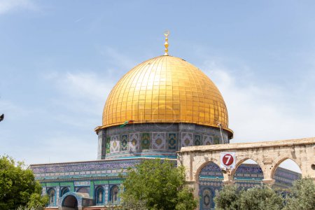 Téléchargez les photos : Le Dôme du Rocher. Mosquée Aqsa dans la vieille ville de Jérusalem - en image libre de droit