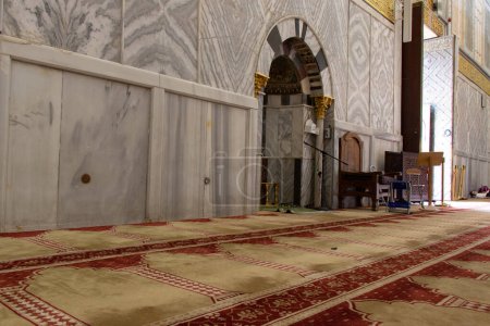Téléchargez les photos : Vue intérieure du Dôme de la Mosquée du Rocher à Jérusalem. - en image libre de droit