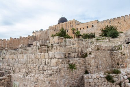 Téléchargez les photos : Vue de la mosquée Aqsa depuis le mur sud de Jérusalem - en image libre de droit