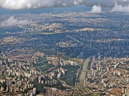 Foto de Sao Paulo en Brasil desde arriba - Imagen libre de derechos