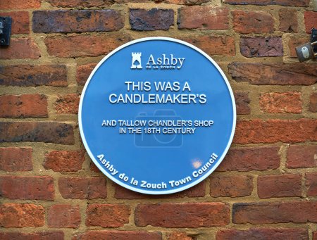 Foto de Placa azul conmemorativa en un edificio en Ashby de la Zouch, Reino Unido - Imagen libre de derechos