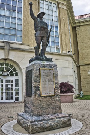 Foto de Estatua de Viquesney Doughboy Monumento en Pikeville, KY Estados Unidos 2023 - Imagen libre de derechos