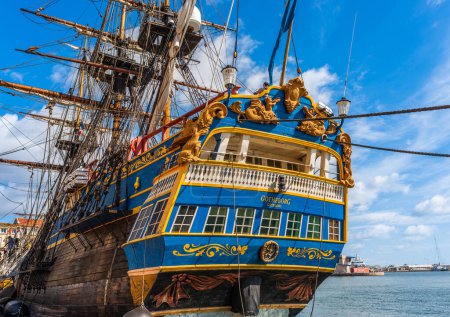 Téléchargez les photos : Le plus grand voilier au monde, le Gotheborg, dans le port de Sète, en Occitanie, France - en image libre de droit