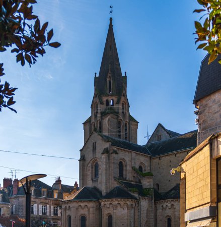 Téléchargez les photos : Collégiale Saint Martin, Brive la Gaillarde, Correze, Nouvelle-Aquitaine, France - en image libre de droit