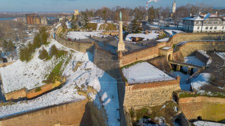 Blick auf die Festung Kalemegdan und das Ufer der Donau in Belgrad, Serbien