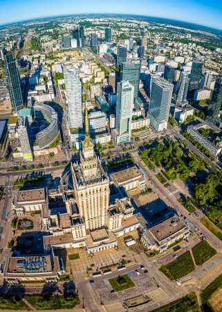 Foto de Vista aérea del centro de Varsovia en verano, Polonia, Europa - Imagen libre de derechos