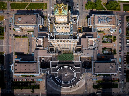 Foto de Vista aérea del centro de Varsovia con el Palacio de Cultura y Ciencia en el centro, Polonia, Europa - Imagen libre de derechos