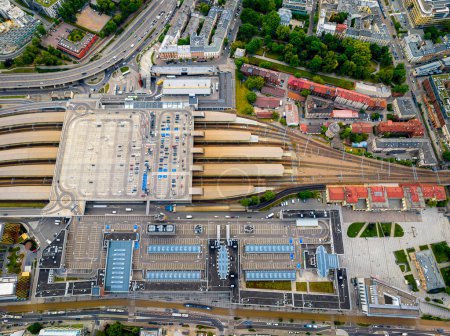 Foto de Vista aérea de Cracovia Glowny, estación principal de Cracovia en Polonia, Europa - Imagen libre de derechos