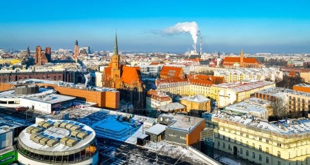 Foto de Vista aérea de Wroclaw en invierno, Polonia, UE - Imagen libre de derechos