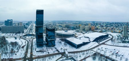 Téléchargez les photos : Vue aérienne de Katowice enneigée en hiver, Pologne, UE - en image libre de droit