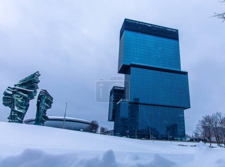 Téléchargez les photos : Vue de Katowice enneigée en hiver, Pologne, UE - en image libre de droit