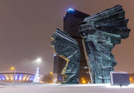 Téléchargez les photos : Vue de Katowice enneigée en hiver, Pologne, UE - en image libre de droit