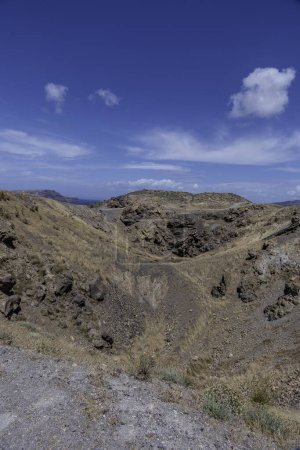 Santorin, Griechenland, 4. Mai 2024. Blick auf den Vulkan auf der Insel Nea Kameni
