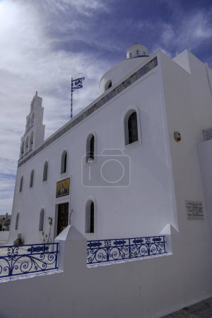 Santorin, Griechenland, 4. Mai 2024. Oia, Kirche der Panagia Akathistos Hymne