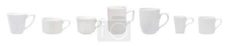 Foto de Varias tazas de café blanco en blanco con camino de recorte. - Imagen libre de derechos