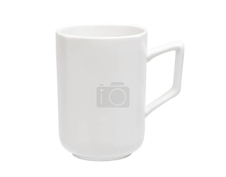 Téléchargez les photos : Tasse à café vide ou tasse à café isolé sur blanc avec chemin de coupe. - en image libre de droit