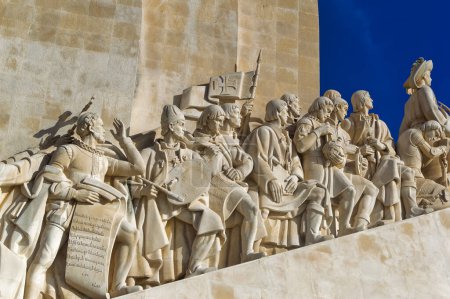 Téléchargez les photos : Lisbonne, Portugal, 04 Janvier 2024 : Détails du Monument des Découvertes pendant la journée à Lisbonne, Portugal. - en image libre de droit