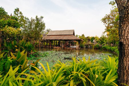 Foto de PHUKET, TAILANDa- SEPTIEMBRE DE 2022. Phuket FantaSea. Parque temático cultural. Foto de alta calidad - Imagen libre de derechos