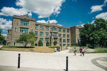 Téléchargez les photos : London Western Ontario University. Le Canada. - septembre 2022. Photo de haute qualité - en image libre de droit