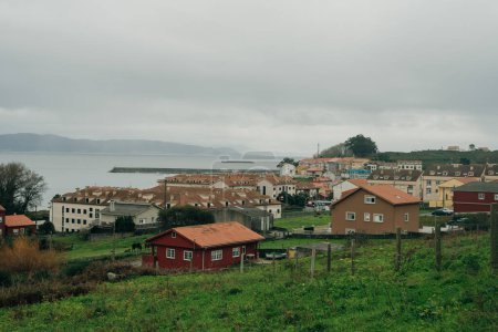 Muxia, eine kleine Küstenstadt und Touristenziel an der Küste des Todes, La Coruna, Galicien, Spanien. Hochwertiges Foto