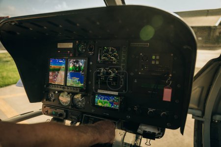 dans le cockpit d'un hélicoptère à Hawaï. Photo de haute qualité