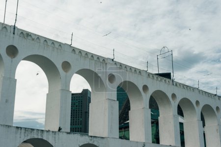 Rio de Janeiro, Brésil - 12 septembre 2023 l'aqueduc de Carioca, connu sous le nom d'Arcos da Lapa. Photo de haute qualité