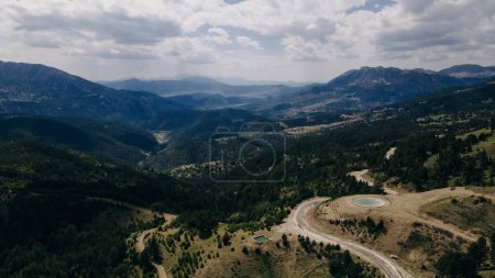 Blick auf das Dedegol Tepesi Gebirge in der Türkei. Hochwertiges Foto