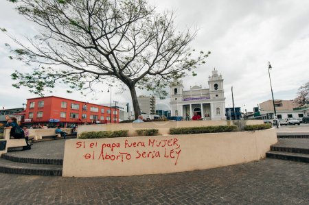Foto de San José, Costa Rica 29 de marzo de 2023 calles de la ciudad en San José. Foto de alta calidad - Imagen libre de derechos