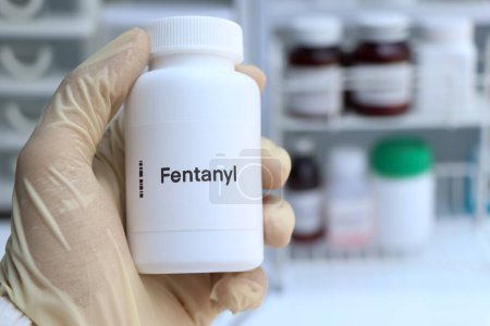 Fentanyl-Pille in weißer Flasche, Tablettenvorrat, medizinisches oder Apothekenkonzept