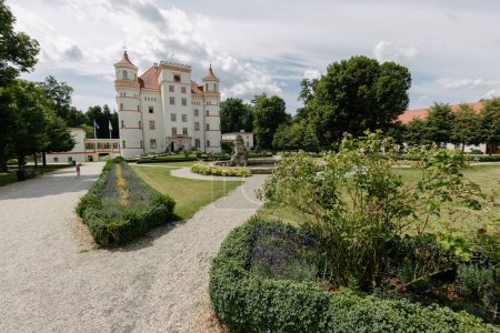 Téléchargez les photos : Architecture du Palais Wojanow en Basse Silésie. Pologne - en image libre de droit