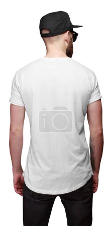 Téléchargez les photos : T-shirt vue arrière sur un homme avec de l'espace pour votre logo ou design sur fond blanc - en image libre de droit