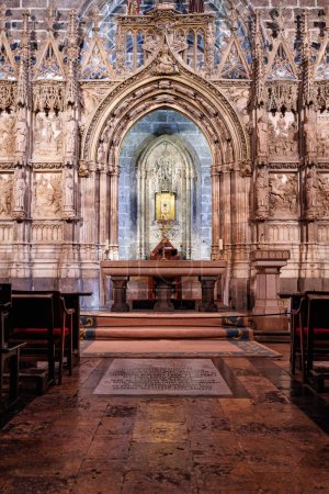Téléchargez les photos : Chapelle de la relique du Saint Graal à l'intérieur de la cathédrale de Valence, Saint Calice, Espagne. - en image libre de droit