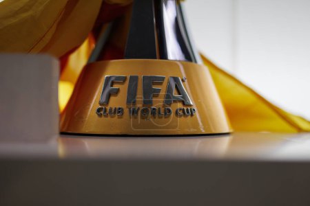 Foto de Copa que simboliza la victoria en una competición para la Copa Mundial de Fútbol Club Team-Club. - Imagen libre de derechos