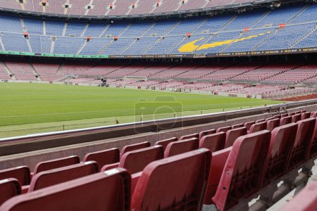 Vue depuis les sièges inférieurs de la C.F. Stade de football de Barcelone, Camp Nou, Espagne.