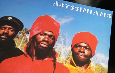 Foto de Viersen, Germany - November 9. 2022: Closeup of isolated vinyl record Arise album of jamaican roots dub reggae band the abyssinians - Imagen libre de derechos