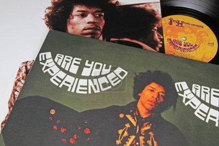Foto de Viersen, Germany - November 9. 2022: Closeup of isolated vinyl record uk cover Are you experienced album of Singer Jimi Hendrix released  1967 - Imagen libre de derechos