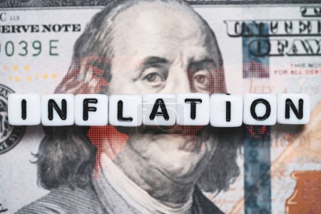 Inflationsangabe auf USD-Dollar-Banknote für Waren und Dienstleistungen verteuert, sie bewirkt eine Erhöhung des Zinssatzes durch die Miet-Bank.