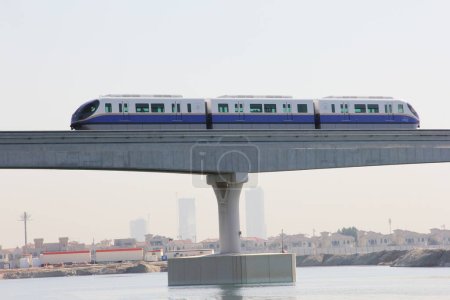 Téléchargez les photos : Le métro d'Abu Dhabi est un système de métro planifié qui ferait partie d'un plus grand réseau de transport en commun pour la ville d'Abu Dhabi - en image libre de droit